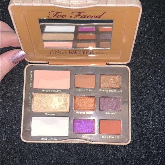 Too Faced Peanut Butter & Jelly Eyeshadow Palette - Picture 3 of 7